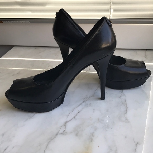 Stuart Weitzman Heels - Picture 3 of 6